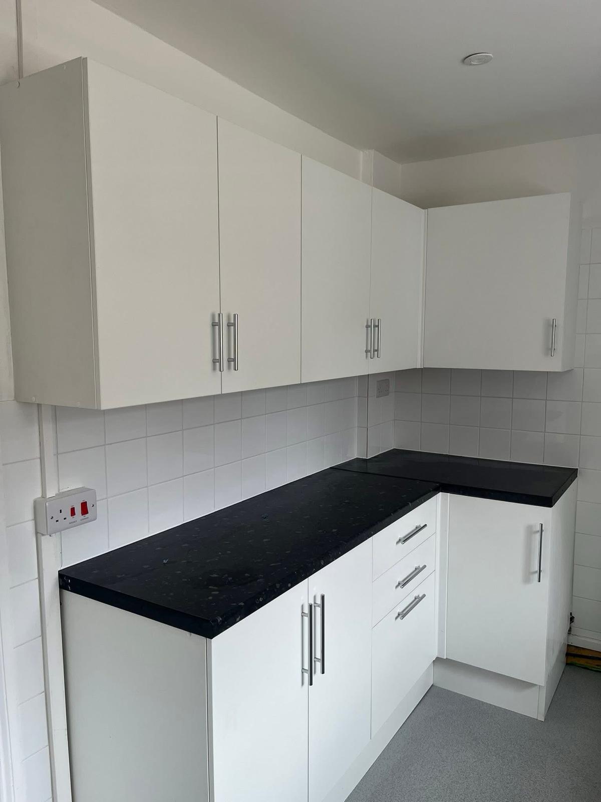 Newly fitted kitchen by Home Renovations Kent in Medway